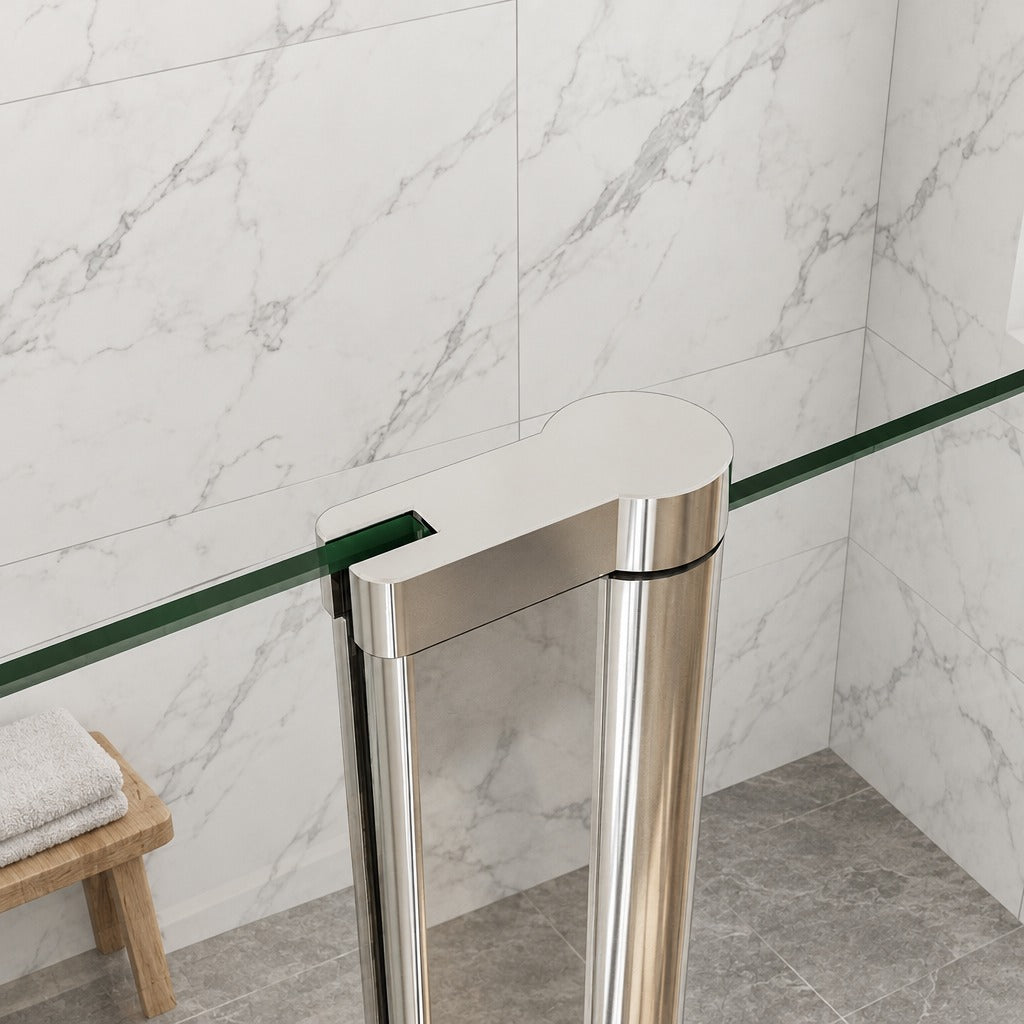 Porte de douche pivotante avec élément fixe – en situation dans une salle de bain