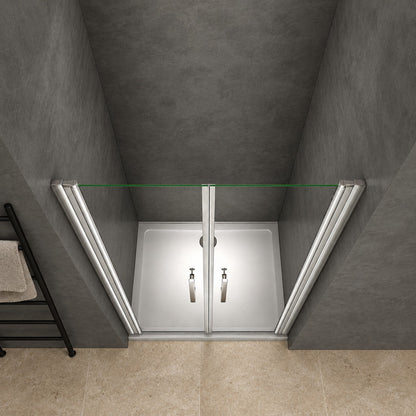 Porte de douche battante pour niche – en situation dans une salle de bain