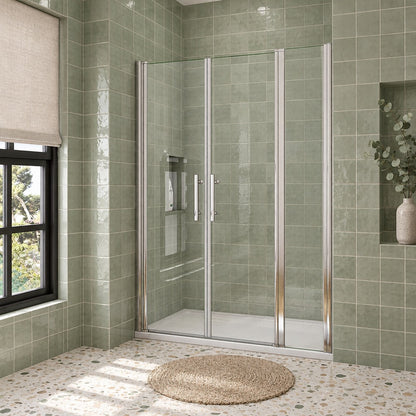 Porte de douche battante avec élément fixe – en situation dans une salle de bain