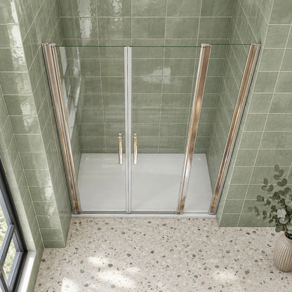 Porte de douche battante avec élément fixe – en situation dans une salle de bain