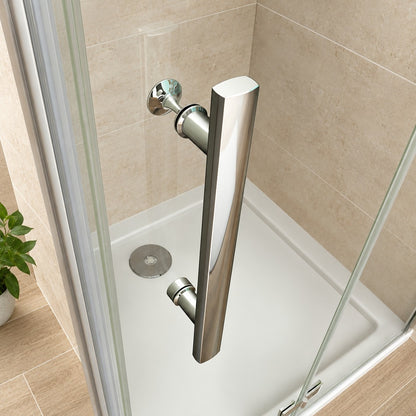 Porte de douche pivotante-pliante pour niche – en situation dans une salle de bain