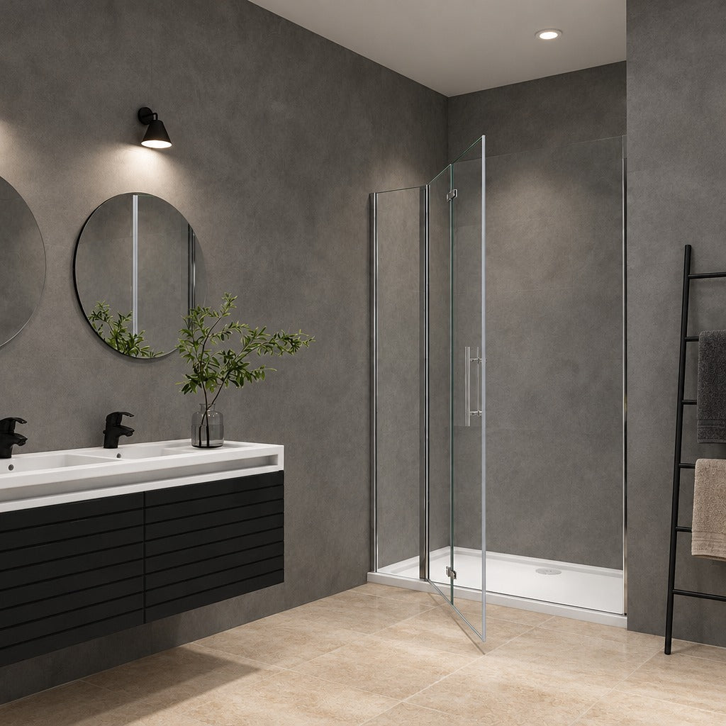 Porte de douche pivotante-pliante avec élément fixe – en situation dans une salle de bain