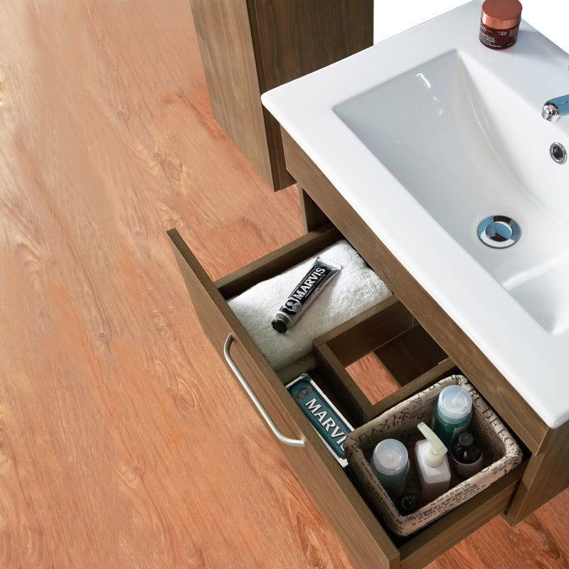 Meuble sous-vasque suspendu 58 cm avec vasque en céramique – dans une salle de bain